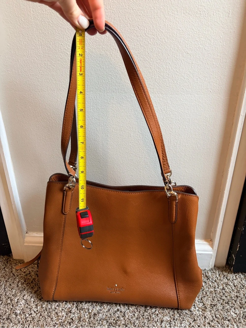 Kate Spade Outlet Jackson Medium Triple Compartment Shoulder Bag in Gingerbread